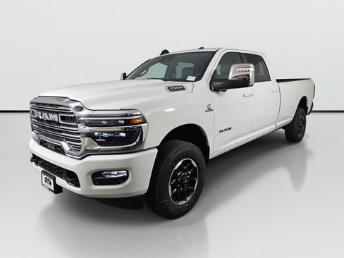 New 2026 RAM 2500 Laramie w/ Towing Technology Group AWD/4WD image 10