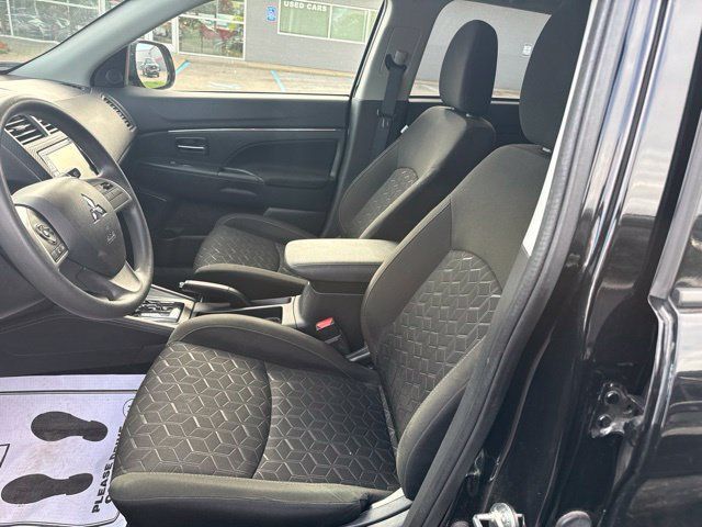 Used 2024 Mitsubishi Outlander Sport ES AWD/4WD image 9