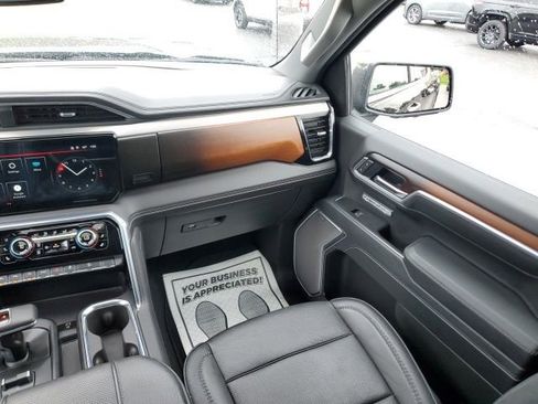 Used 2025 GMC Sierra 1500 Denali AWD/4WD image 16