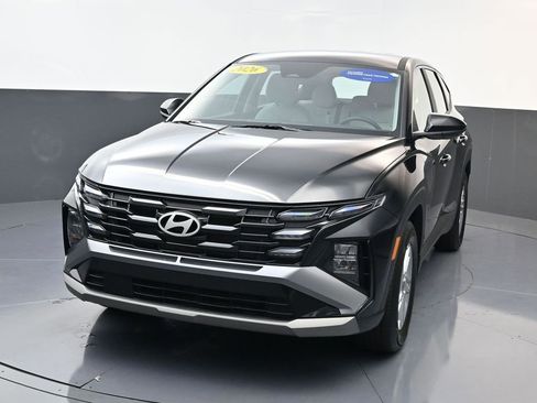 Used 2026 Hyundai Tucson SE FWD image 8