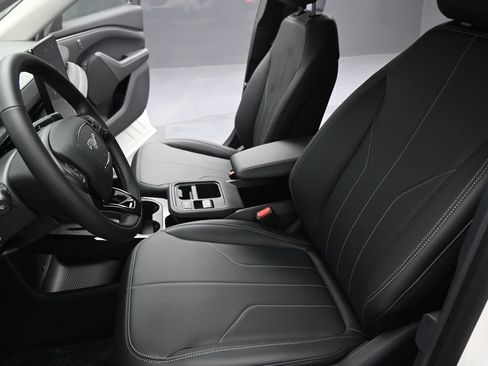 New 2026 Ford Mustang Mach-E Select RWD image 9