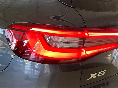 Used 2019 BMW X5 xDrive40i w/ Off-Road Package AWD/4WD image 26