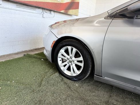 Used 2015 Chrysler 200 Limited image 13