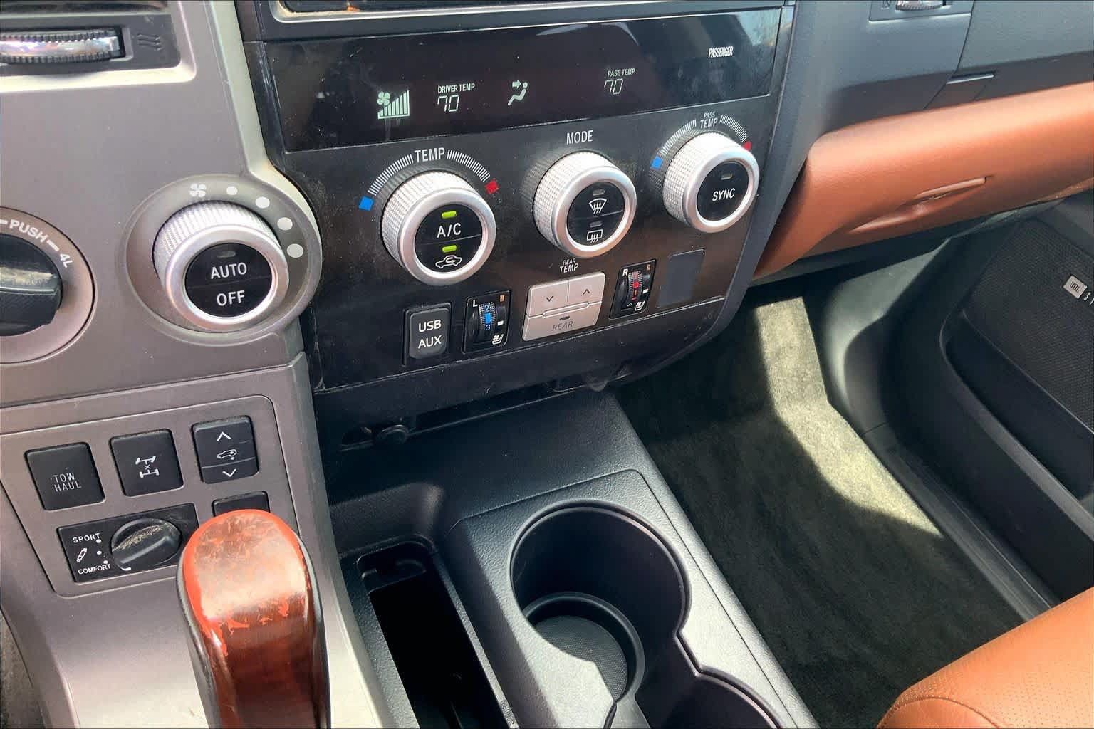 Used 2014 Toyota Sequoia Platinum AWD/4WD image 35