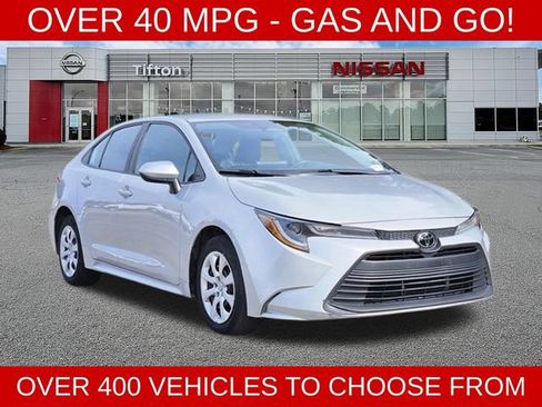 Used 2024 Toyota Corolla LE FWD image 1
