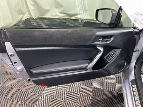 Used 2017 Toyota 86 image 15