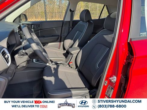 Certified 2025 Hyundai Venue Limited image 17