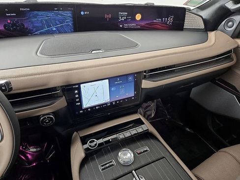 New 2025 Lincoln Navigator L Black Label image 17