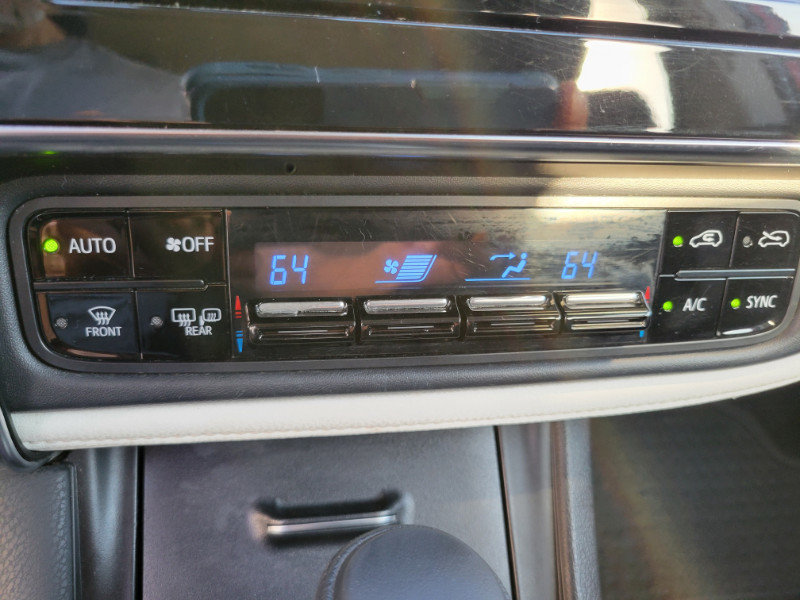 Used 2018 Toyota Corolla iM w/ All-Weather Mat Package FWD image 39