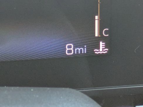 New 2025 Chevrolet Trax RS w/ Driver Confidence Package image 22