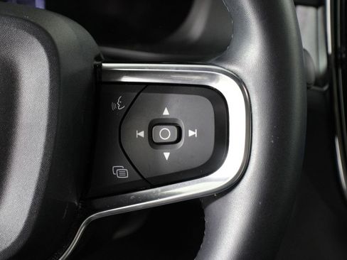 Used 2023 Volvo C40 P8 Recharge Ultimate image 11