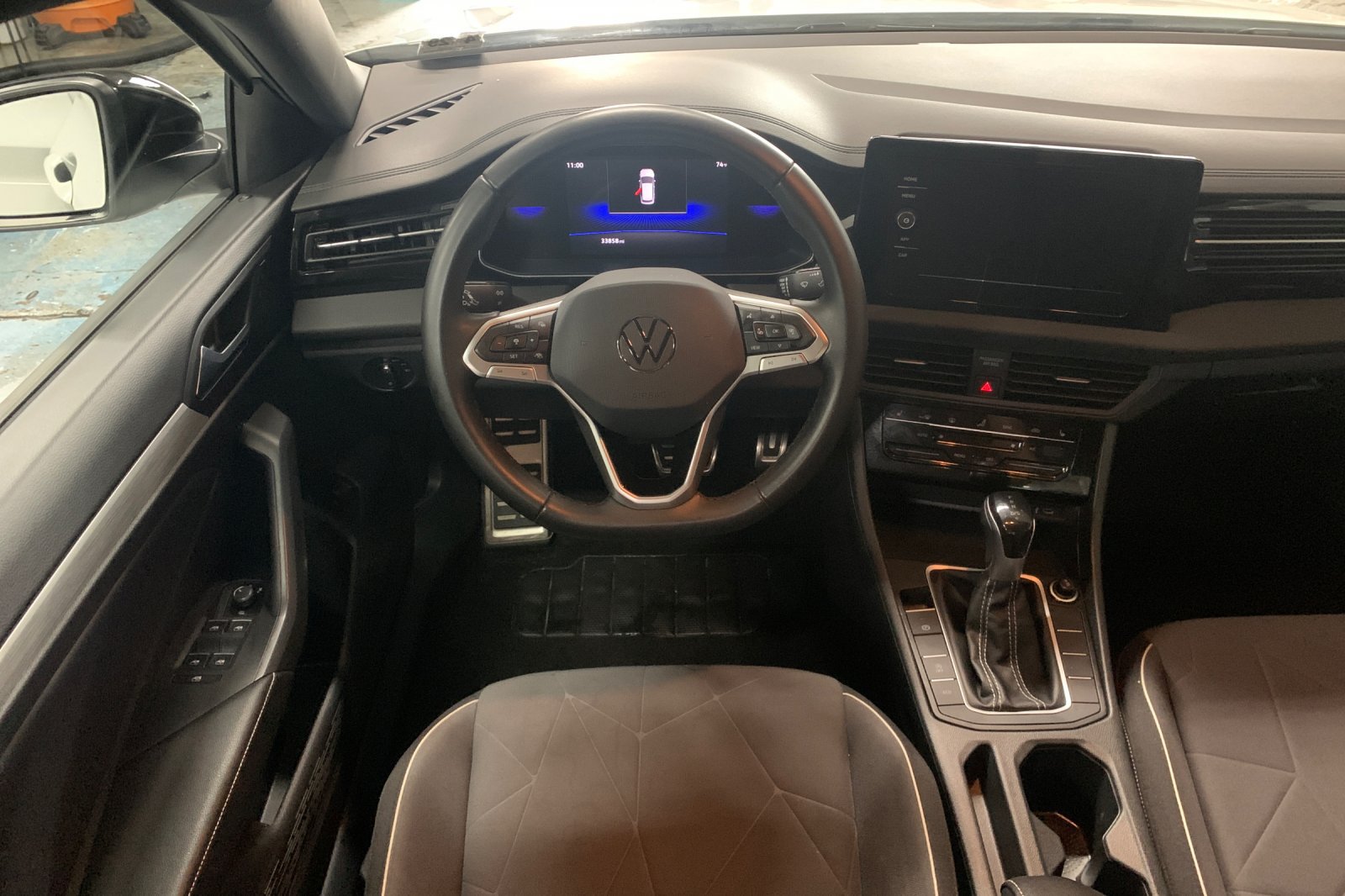 Used 2025 Volkswagen Jetta Sport FWD image 15