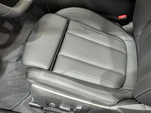 New 2026 BMW 230i xDrive Coupe w/ Premium Package AWD/4WD image 4