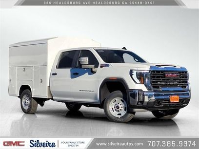 New 2024 GMC Sierra 2500 Pro w/ Convenience Package