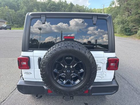 Used 2021 Jeep Wrangler Unlimited Sport AWD/4WD image 4