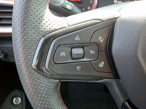 Used 2023 Chevrolet TrailBlazer RS w/ Sun and Liftgate Package AWD/4WD image 17