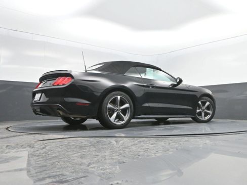 Used 2017 Ford Mustang Convertible w/ Equipment Group 051A image 27