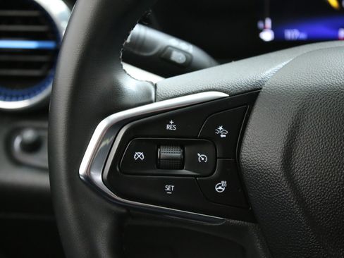 Certified 2024 Chevrolet Trax LT w/ Driver Confidence Package FWD image 13