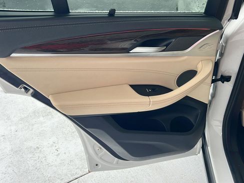 Used 2019 BMW X3 sDrive30i w/ Premium Package image 16