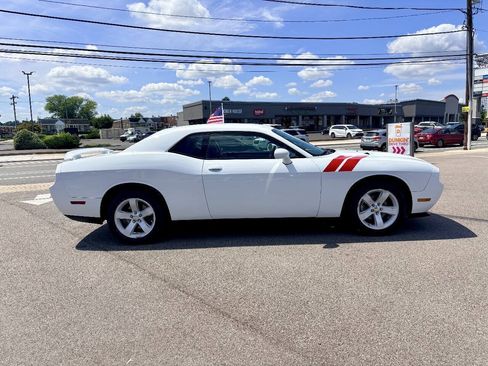 Used 2012 Dodge Challenger SXT Plus RWD image 7