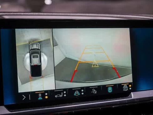 Used 2023 Chevrolet Silverado 1500 LTZ image 22