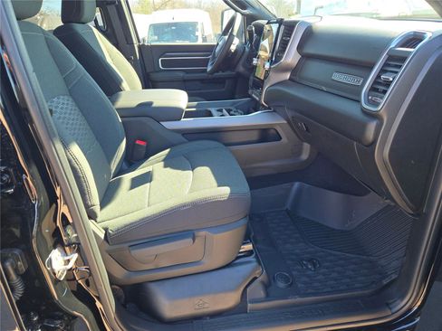 New 2026 RAM 3500 Big Horn AWD/4WD image 7