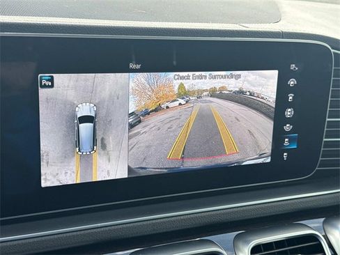 Used 2021 Mercedes-Benz GLS 450 4MATIC image 36