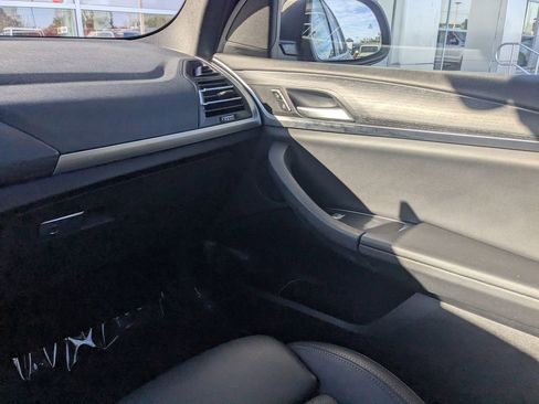 Used 2023 BMW X3 sDrive30i image 17