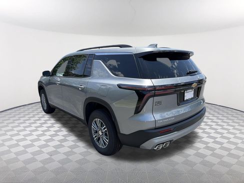 New 2026 Chevrolet Traverse LT w/ LPO, Floor Liner Package FWD image 7