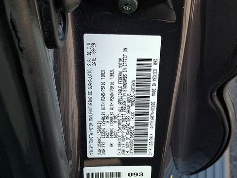 Used 2020 Toyota Tacoma SR image 24