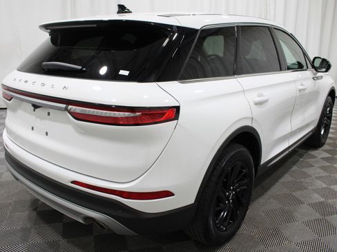 Used 2025 Lincoln Corsair FWD image 29