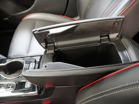 Used 2022 Buick Envision Essence w/ Technology Package II image 26