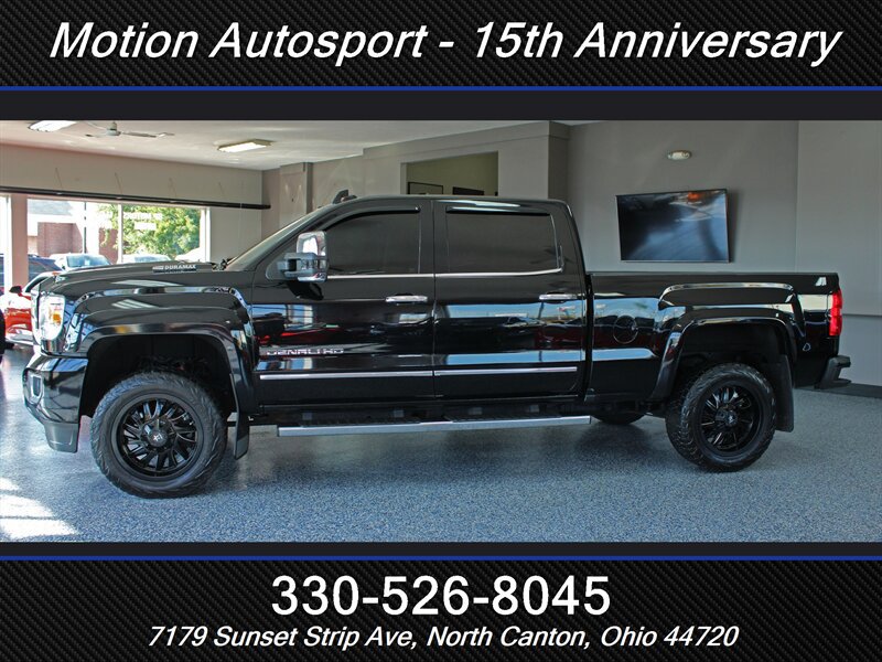 Used 2019 GMC Sierra 2500 Denali w/ Duramax Plus Package AWD/4WD image 4