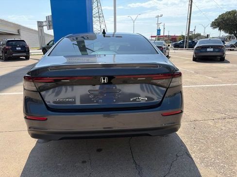 Used 2025 Honda Accord SE image 5