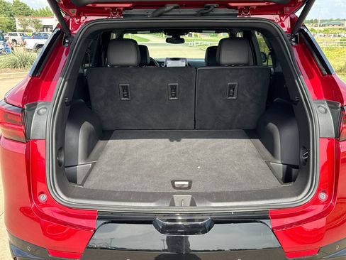 Used 2025 Chevrolet Blazer RS FWD image 23