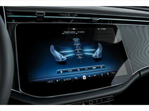 New 2026 Mercedes-Benz E 450 4MATIC Sedan image 16