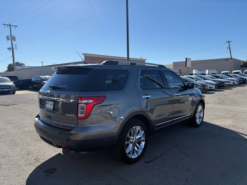 Used 2013 Ford Explorer XLT image 6
