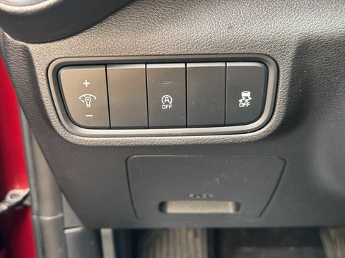 Used 2021 Kia Soul LX FWD image 16