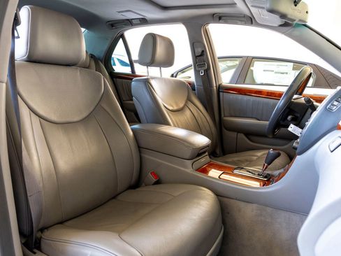 Used 2004 Lexus LS 430 image 26