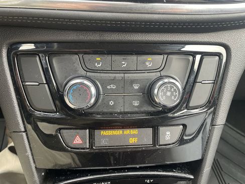 Used 2018 Buick Encore Preferred image 19