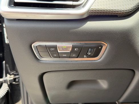 Used 2022 BMW X5 M50i w/ Parking Assistance Package AWD/4WD image 31