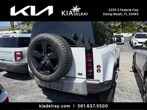 Used 2022 Land Rover Defender 110 S AWD/4WD image 7