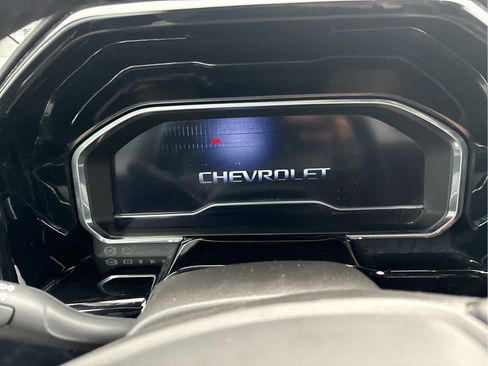 Certified 2022 Chevrolet Silverado 1500 RST w/ Rally Edition AWD/4WD image 12