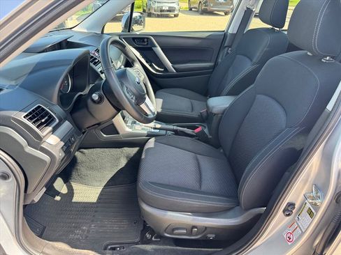 Used 2018 Subaru Forester 2.5i Premium w/ All-Weather Package AWD/4WD image 8