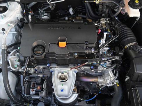 New 2026 Honda HR-V LX image 9