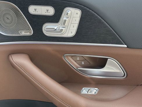 New 2026 Mercedes-Benz GLS 450 4MATIC image 17
