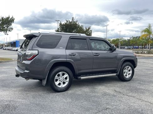 Used 2015 Toyota 4Runner Limited image 4