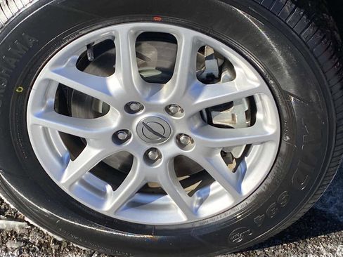 Certified 2022 Chrysler Voyager LX image 28