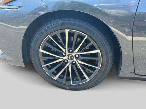 Certified 2024 Lexus ES 350 w/ Premium Package FWD image 10