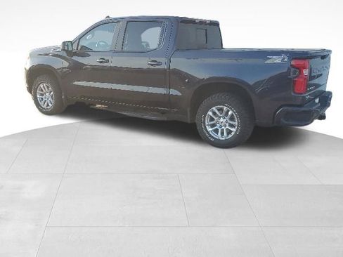 Used 2022 Chevrolet Silverado 1500 RST w/ Convenience Package II AWD/4WD image 3